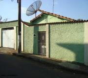 Casa para Venda, em Tatuí, bairro Centro, 3 dormitórios, 2 banheiros, 1 vaga